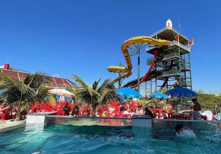 דירות קאלדס נובאס Piazza Diroma C/ Acqua Park - Viaggio Locacoes Por Temporada מראה חיצוני תמונה