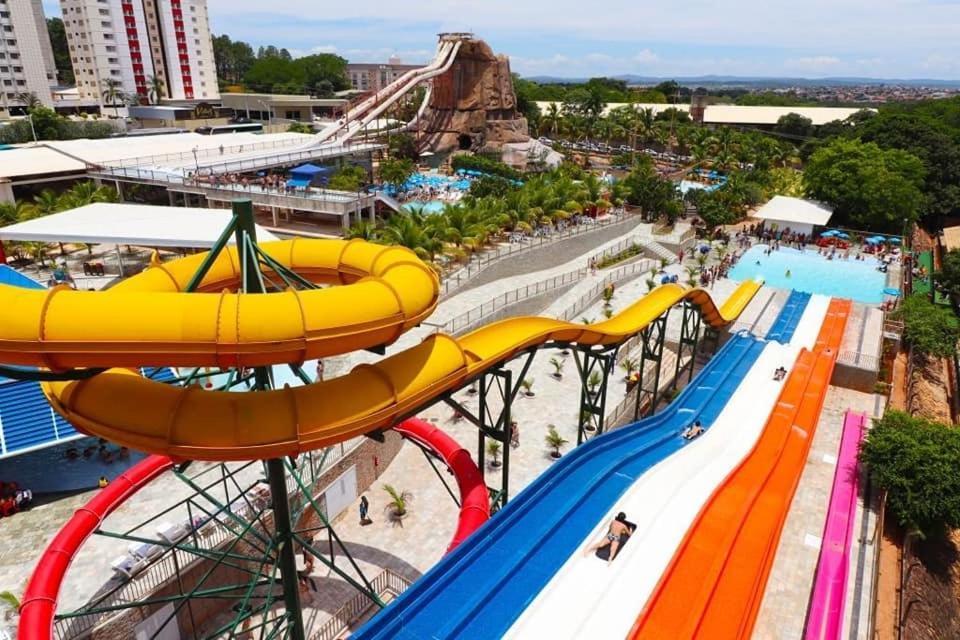 דירות קאלדס נובאס Piazza Diroma C/ Acqua Park - Viaggio Locacoes Por Temporada מראה חיצוני תמונה